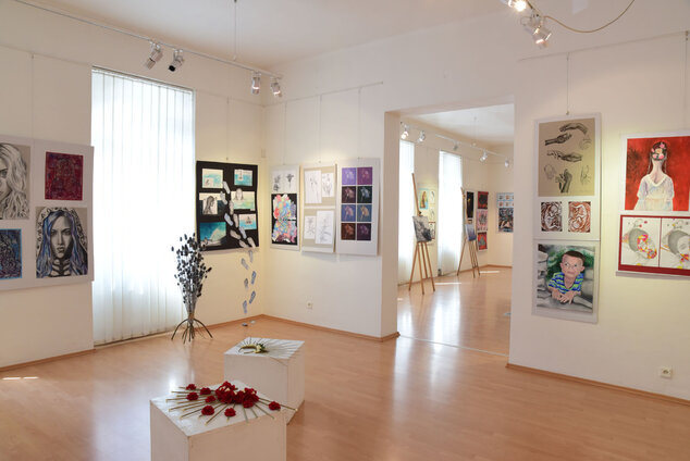 Výstava absolventským prác základnej umeleckej školy karola pádivého - DSC_2553