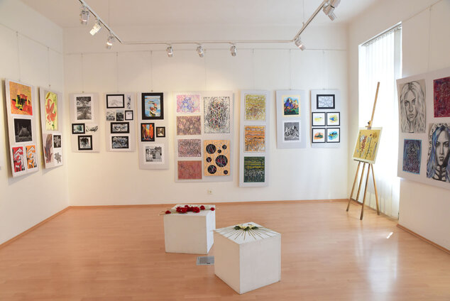 Výstava absolventským prác základnej umeleckej školy karola pádivého - DSC_2558