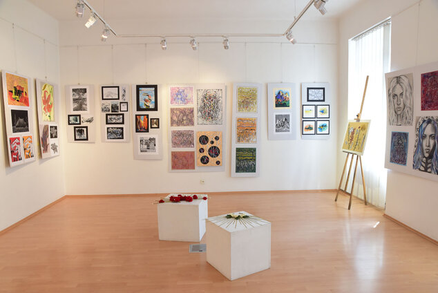 Výstava absolventským prác základnej umeleckej školy karola pádivého - DSC_2559