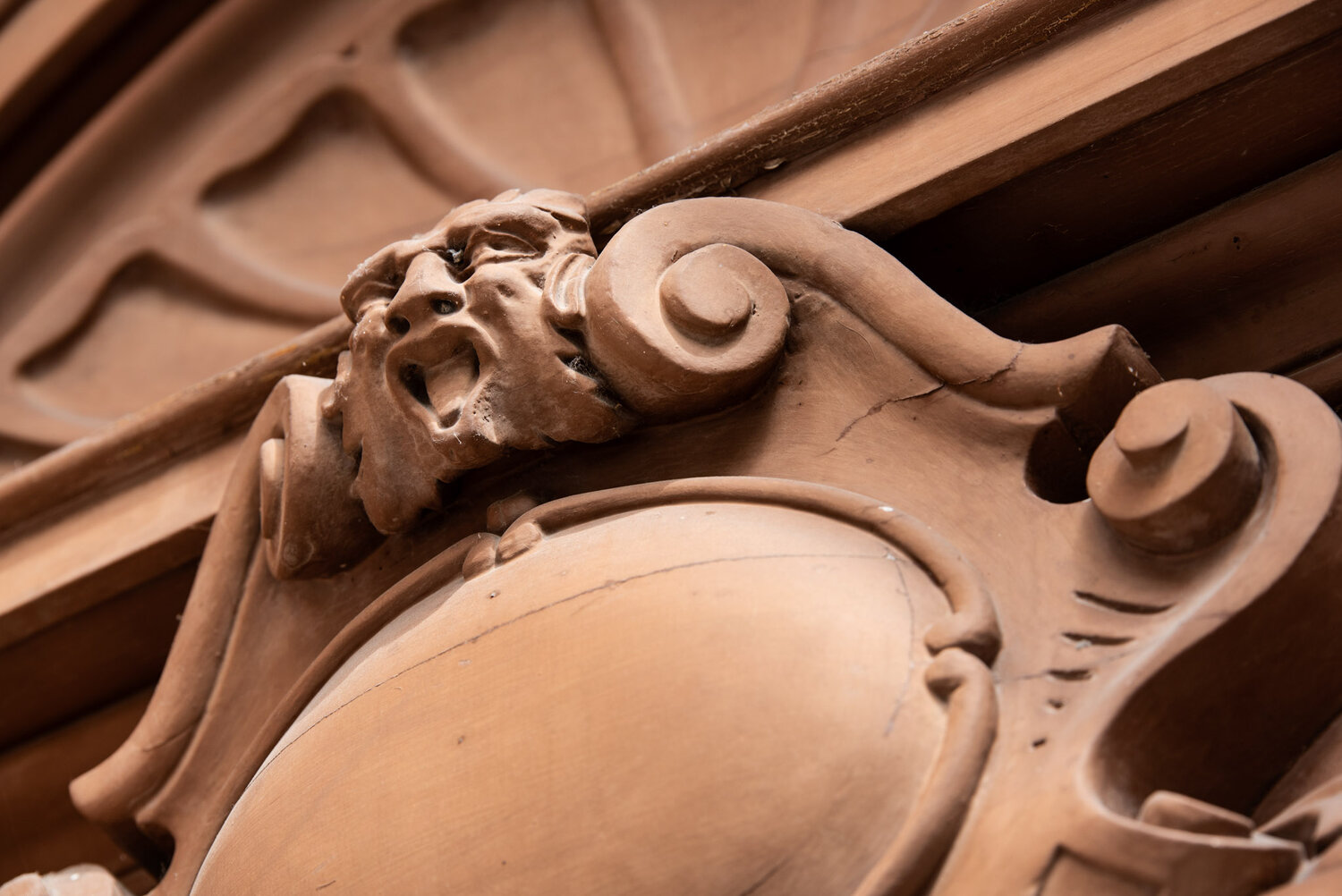 detail dvere