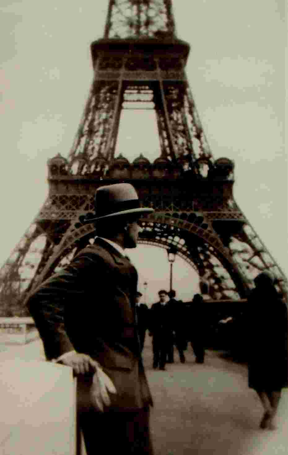 M. A. Bazovský v Paríži