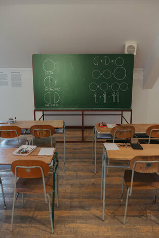 Igor kalný - nič než umelec - galeria_bazovskeho_dvaja (13)