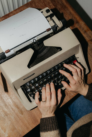 Igor kalný - nič než umelec - galeria_bazovskeho_dvaja (15)