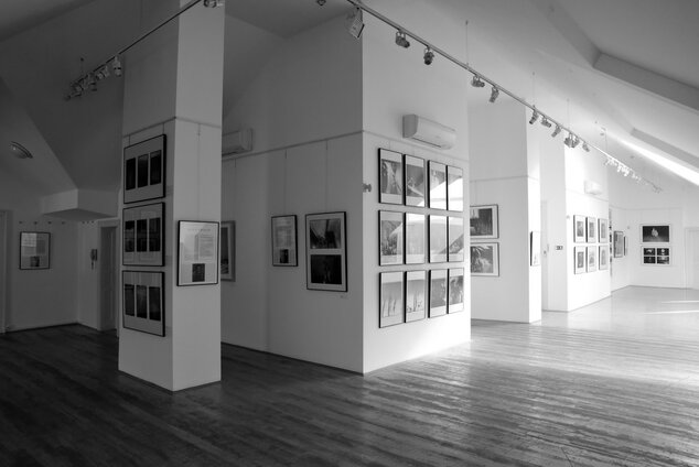 Návraty v čase /československá fotografia/ 80. roky 20. storočia /vasil stanko, rudo prekop, kamil varga, peter župník, jiří víšek, jan pohribný, svetozár abel - DSC_4965 cb