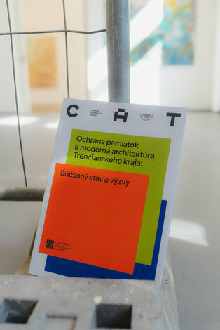 Prvá publikácia centra architektúry trenčín - cat_kniha_dvaja (12)
