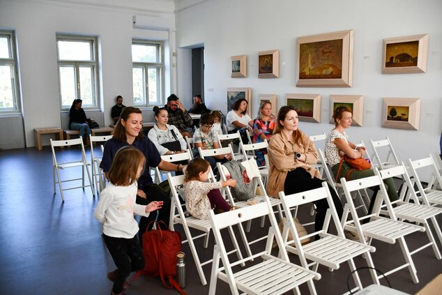 Festival príbehov a vernisáž výstavy príbehy na stenách - 460720751 1335905304254602 1712039407126493086 n