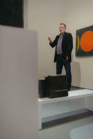 Finisáž výstavy rudolf uher – stopy - finisaz_uher_dvaja (44)