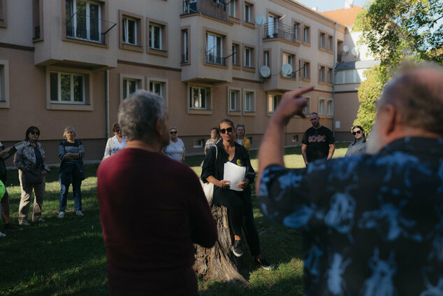 Komentovaná prehliadka sídliska dlhé hony - cat_dlhé_hony_dvaja (35)