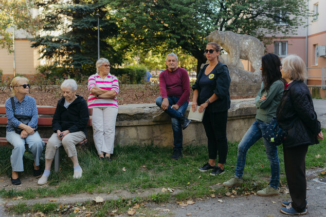 Komentovaná prehliadka sídliska dlhé hony - cat_dlhé_hony_dvaja (3)