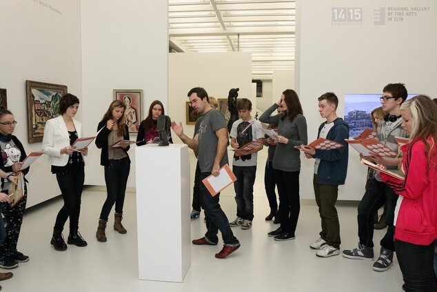 Slovenskí študenti v Krajskej galérii moderného umenia v Zlíne