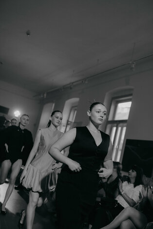 Módna prehliadka - galeria_bazovskeho_prehliadka_dvaja (120)