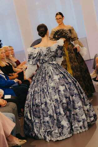 Módna prehliadka - galeria_bazovskeho_prehliadka_dvaja (134)