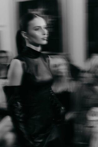Módna prehliadka - galeria_bazovskeho_prehliadka_dvaja (155)