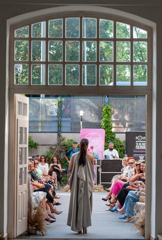 Otvorenie leta v galérii - prehliadka galeria (10)