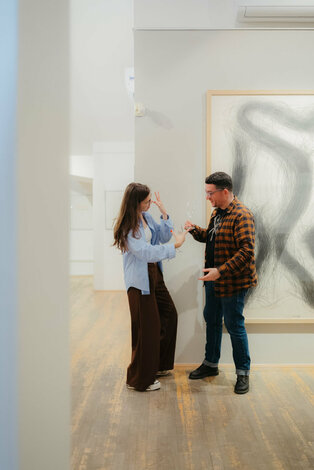 Vernisáž igor kalný - kalny_galeria_bazovsky_dvaja (136)