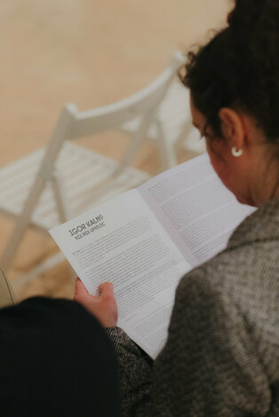 Vernisáž igor kalný - kalny_galeria_bazovsky_dvaja (23)