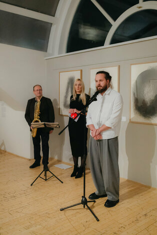 Vernisáž igor kalný - kalny_galeria_bazovsky_dvaja (52)