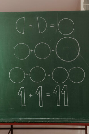 Vernisáž igor kalný - kalny_galeria_bazovsky_dvaja (8)