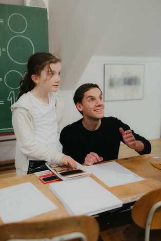 Vernisáž igor kalný - kalny_galeria_bazovsky_dvaja (98)