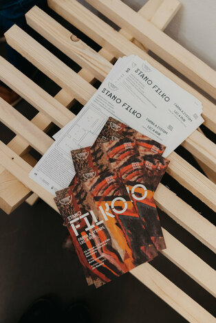 Vernisáž stano filko - trenčín_26_otvárací_víkend_piatok_dvaja (212)