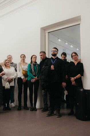 Vernisáž stano filko - trenčín_26_otvárací_víkend_piatok_dvaja (235)