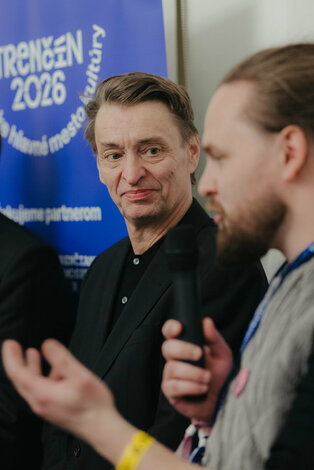 Vernisáž stano filko - trenčín_26_otvárací_víkend_piatok_dvaja (243)