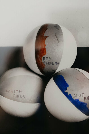 Vernisáž stano filko - trenčín_26_otvárací_víkend_piatok_dvaja (246)