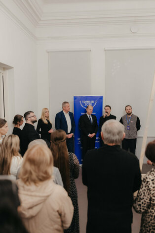 Vernisáž stano filko - trenčín_26_otvárací_víkend_piatok_dvaja (252)