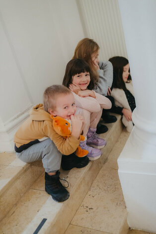 Vernisáž výstavy ochrana pamiatok a moderná architektúra trenčianskeho kraja: súčasný stav a výzvy - cat_vernisáž_dvaja (107)