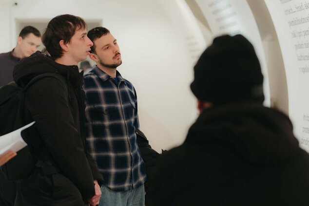 Vernisáž výstavy ochrana pamiatok a moderná architektúra trenčianskeho kraja: súčasný stav a výzvy - cat_vernisáž_dvaja (72)