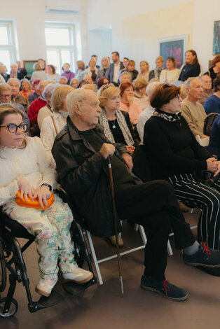 Vernisáž výstavy r. moško 100 - vernisaz_mosko_galeria_bazovskeho_dvaja (23)