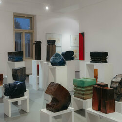 uher_stopy_galeria_bazovsky_dvaja (8)